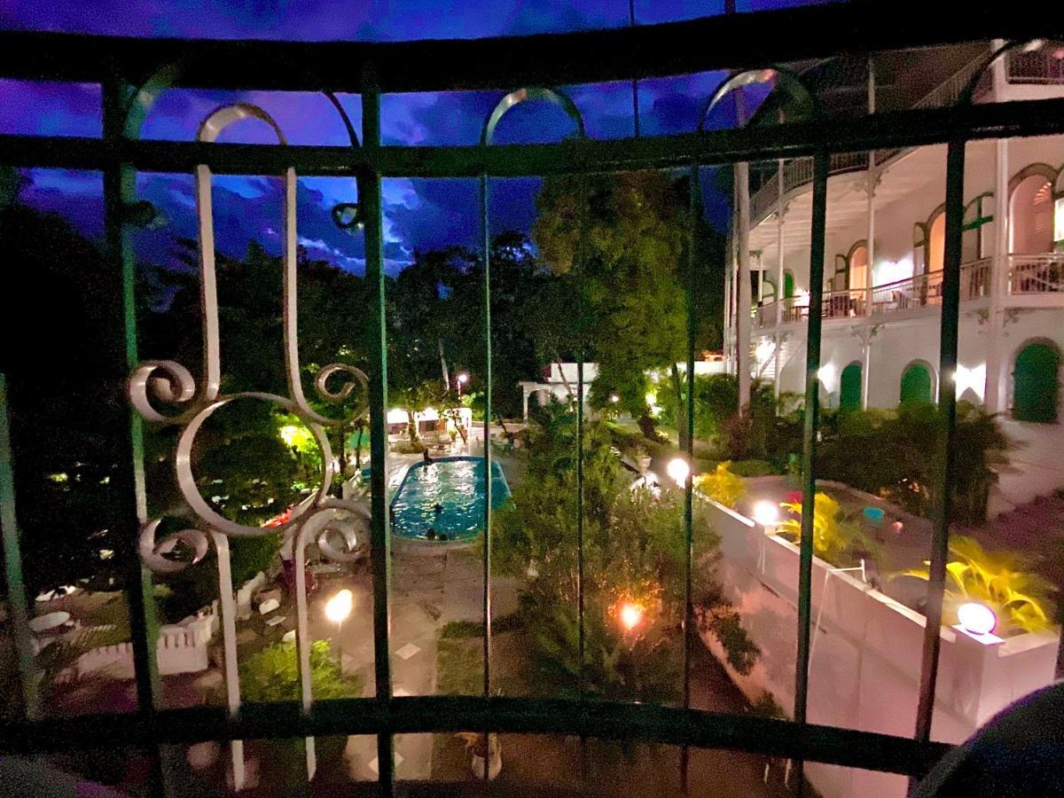 Manoir Adriana Hotel Jacmel Buitenkant foto